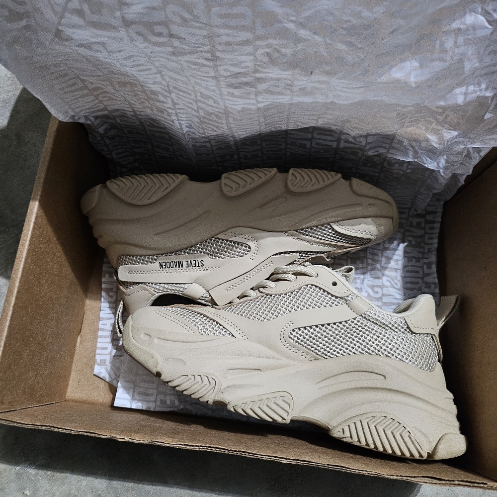 Steven Madden Steve Possession Shoes